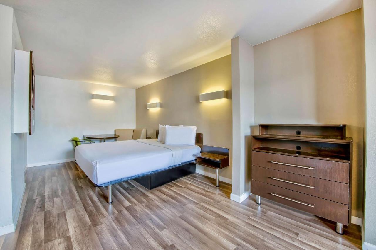 Studio 6-San Antonio, Tx - Airport Екстер'єр фото